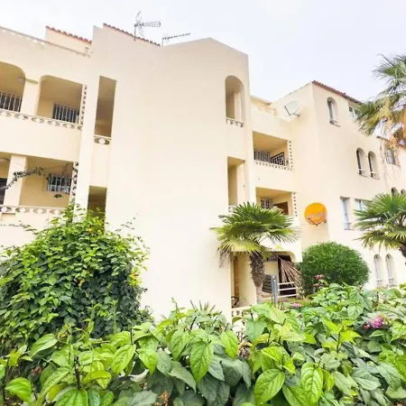 Appartement Sunny Vacation 3br Retreat By The Ocean