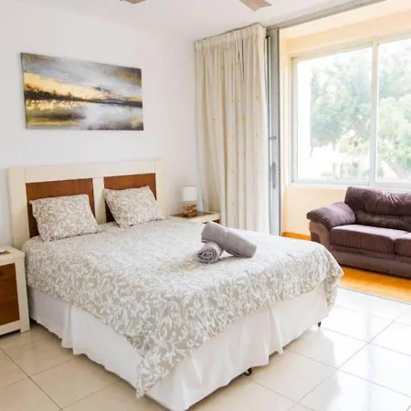 Sunny Vacation 3br Retreat By The Ocean