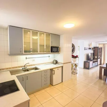 Sunny Vacation 3br Retreat By The Ocean * Callao Salvaje