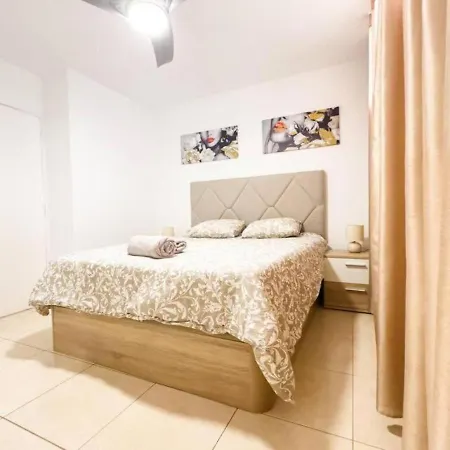 Apartman Sunny Vacation 3br Retreat By The Ocean